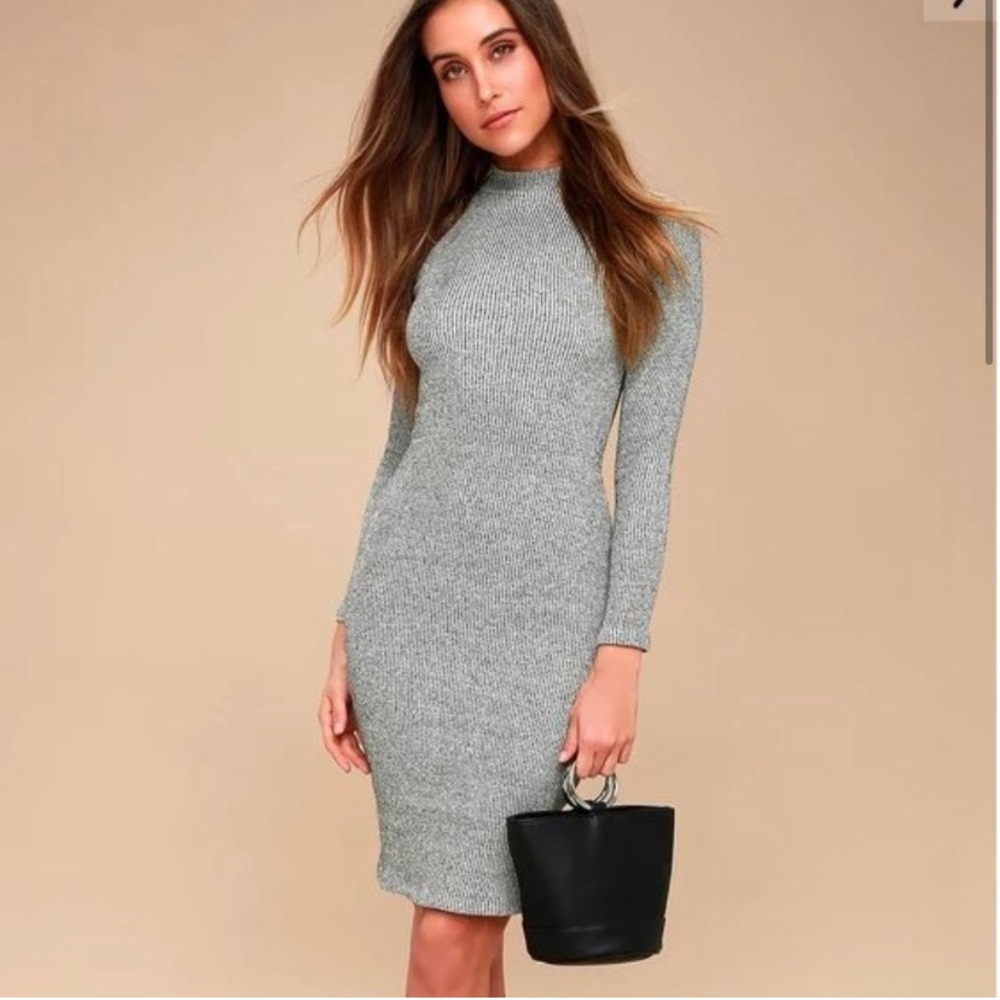 Lulu’s midi sweater dress in heather grey (size medium)